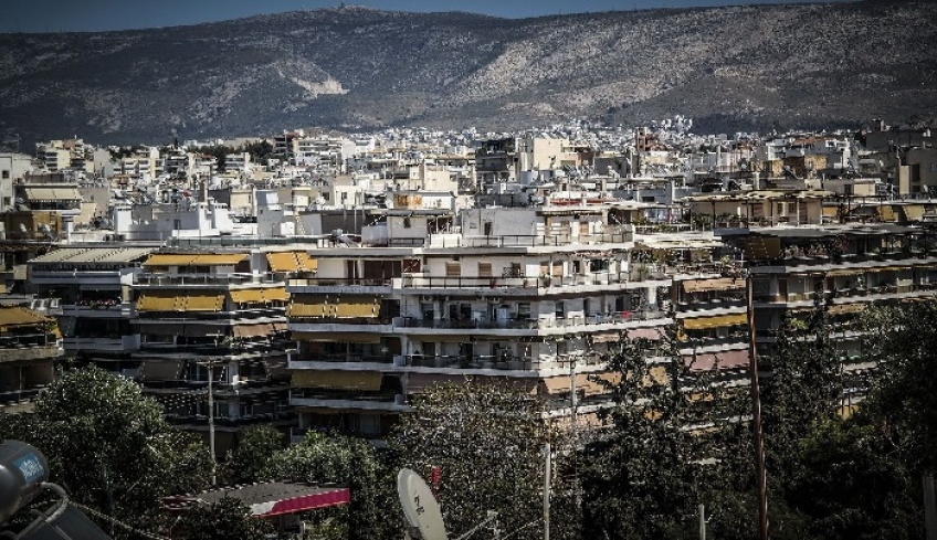 Κτηματολόγιο: Παράταση και αλλαγές στα πρόστιμα για τα αυθαίρετα