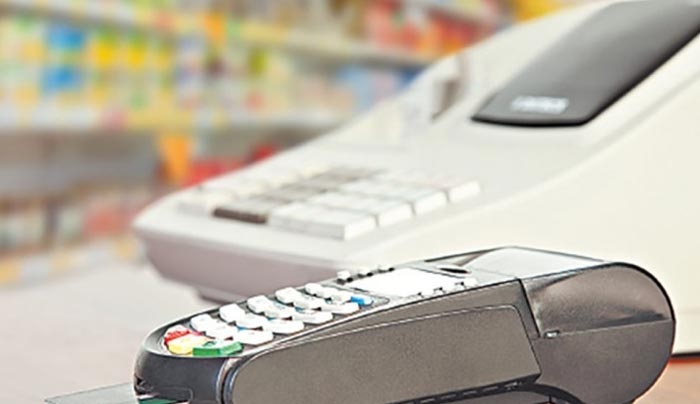 Σε 2 νέα φορολογικά νομοσχέδια η διασύνδεση ταμειακών μηχανών με POS και taxis