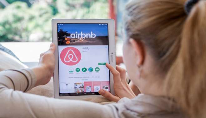 Ακόμη και 4πλάσια η ζήτηση για τα «Airbnb» – Κρήτη, Δωδεκάνησα και Αθήνα σύρουν το χορό