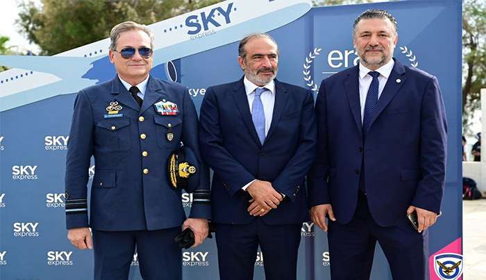 Η SKY express για μία ακόμη χρονιά τιμά την Πολεμική Αεροπορία