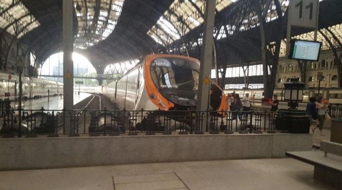 Ατύχημα με τρένο σε σταθμό στη Βαρκελώνη