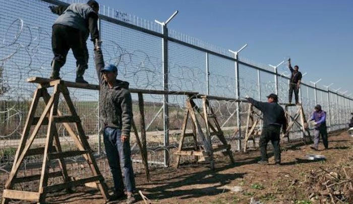 Η Βουλγαρία υψώνει νέους φράχτες στα σύνορα με Ελλάδα και Τουρκία