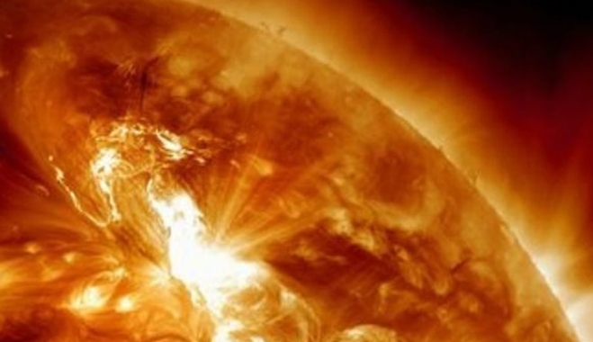 Ισχυρή ηλιακή «καταιγίδα» κατευθύνεται προς τη Γη