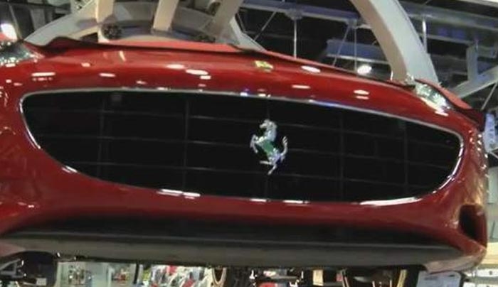 Βόλτα στο εργοστάσιο της Ferrari -Καρέ καρέ πως κατασκευάζονται τα κορυφαία ιταλικά αυτοκίνητα [βίντεο]