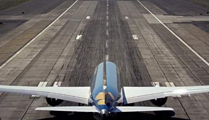 Η ακροβατική απογείωση Boeing που εντυπωσίασε [εικόνες & βίντεο]