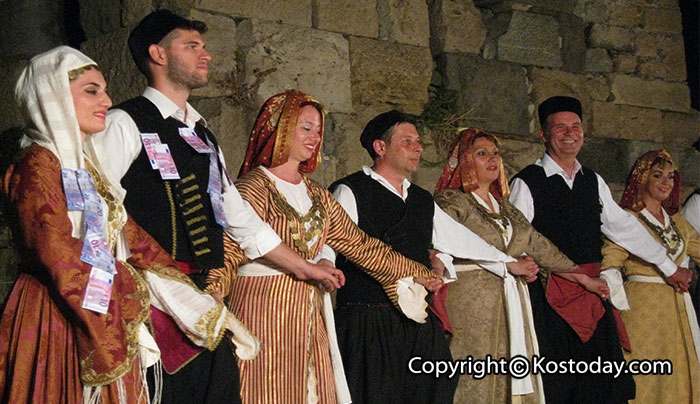 Ο &quot;Κώτικος Γάμος&quot; από το Λύκειο Ελληνίδων στο κατάμεστο Κάστρο! (Βίντεο &amp; Φωτό)