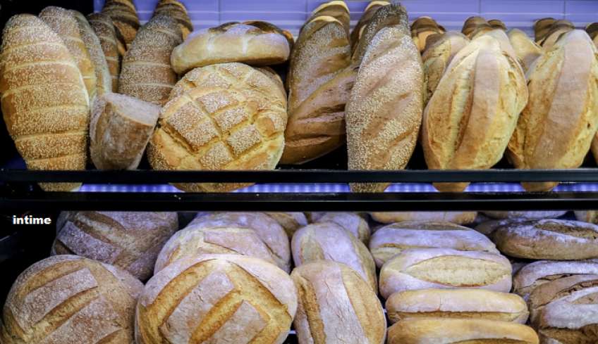 Μέχρι και 1,20 ευρώ το μισό κιλό ψωμί, «πρέπει πλέον να υπολογίζουμε και σε αυτό τα χρήματα»