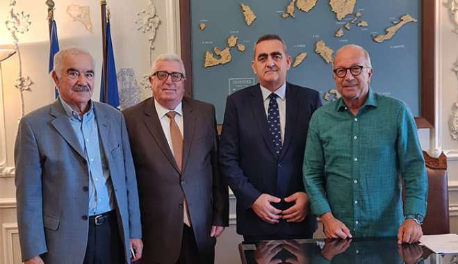 «Συνάντηση του Χωρικού Αντιπεριφερειάρχη Κυκλάδων κ. Γιώργου Λεονταρίτη με τον Ευρωβουλευτή κ. Φρέντη Μπελέρη»