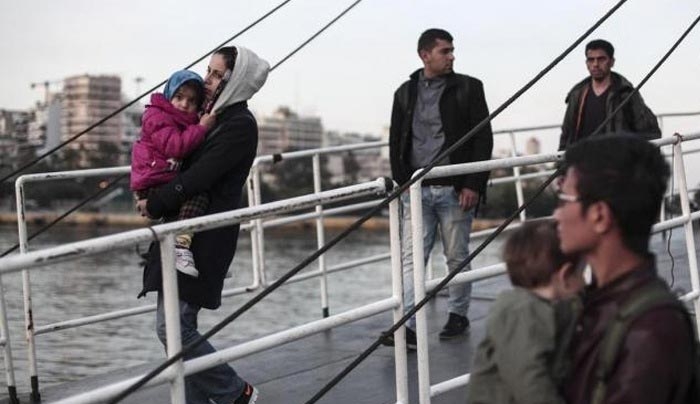 Στο λιμάνι του Πειραιά κατέπλευσε το «Αριάδνη» με 1.775 πρόσφυγες