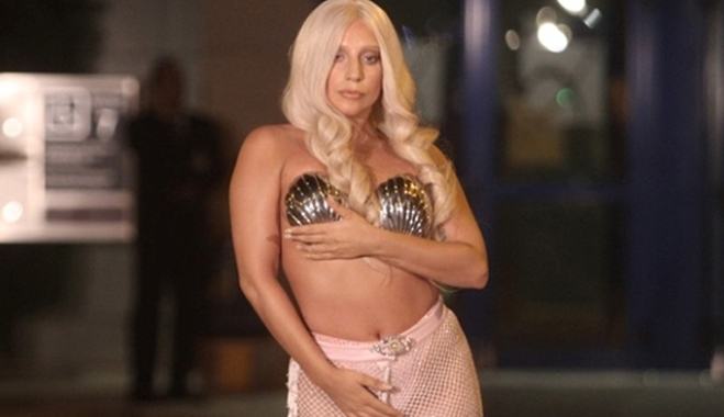 Έφαγε τις Καρυάτιδες η Lady Gaga - γιατί ζήτησε συγνώμη από τους Έλληνες;