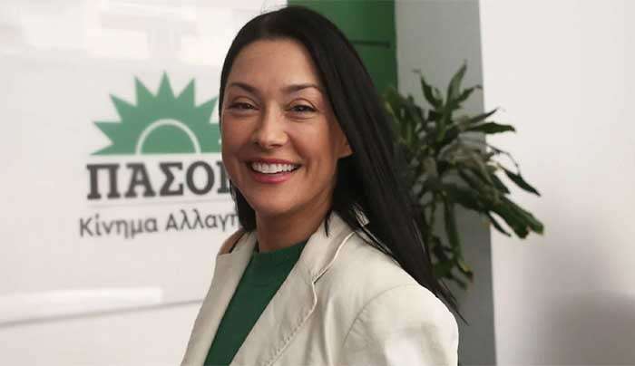 Η Νάντια Γιαννακοπούλου ανακοίνωσε την υποψηφιότητά της για την προεδρία του ΠΑΣΟΚ