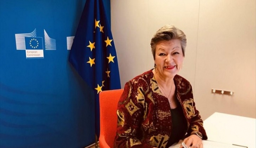 Επίτροπος Μετανάστευσης: Βελτιωμένη η κατάσταση στα ελληνικά νησιά