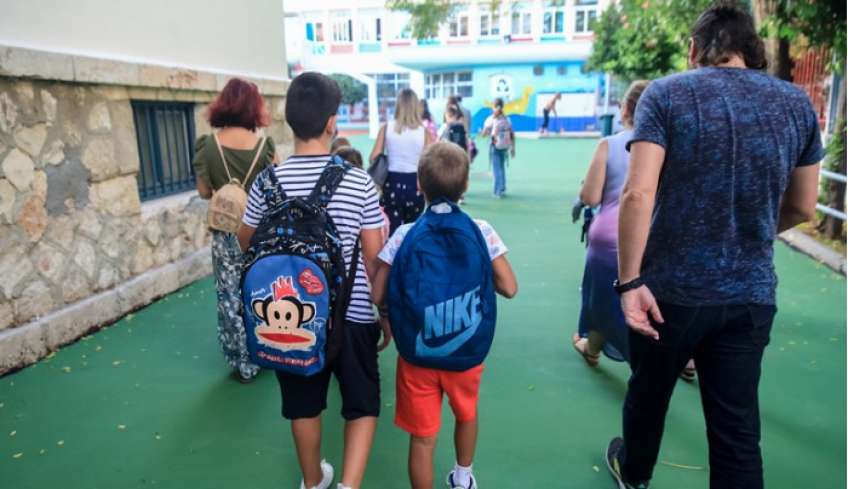 Καταγγελία - σοκ: Δύο άνδρες με μάσκες σε λευκό βαν αποπειράθηκαν να αρπάξουν 10χρονο