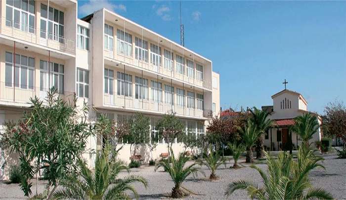 Σοκ στην Εκκλησία της Κρήτης: Κρεμάστηκε μέσα στην Σχολή ο πρόεδρος της Ανώτατης Εκκλησιαστικής Ακαδημίας