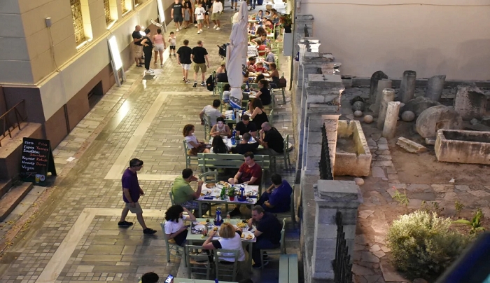 Ανακοινώνονται τα προνόμια των εμβολιασμένων, εφαρμογή σκαναρίσματος θα «βλέπει» αν κάποιος έχει εμβολιαστεί