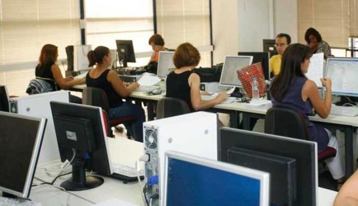 Οι ηλικίες που θα πάρουν σύνταξη οι ασφαλισμένοι στο Δημόσιο (παραδείγματα)