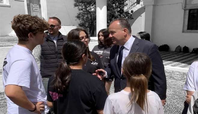 Συγχαρητήριο μήνυμα Γιάννη Παππά για την ανακοίνωση των βάσεων των πανελληνίων εξετάσεων.