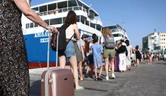 Ακτοπλοϊκά εισιτήρια: Πότε οι επιβάτες δικαιούνται επιστροφή χρημάτων και αποζημίωση έως 50%