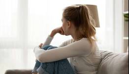 Γιατί δεν συμφέρει να είσαι single: Πόσο κοστίζει τον χρόνο