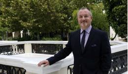 «Πολίτης της Κω» ο Βρετανός πρέσβης για τη συμβολή του στον τουρισμό και τον πολιτισμό